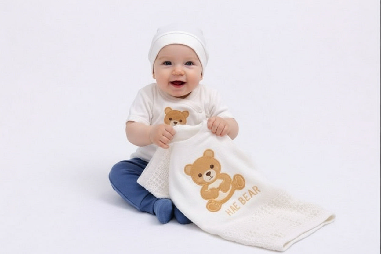 Бебешки комплект за изписване „Little Bear“ – 9 части, екрю и синьо