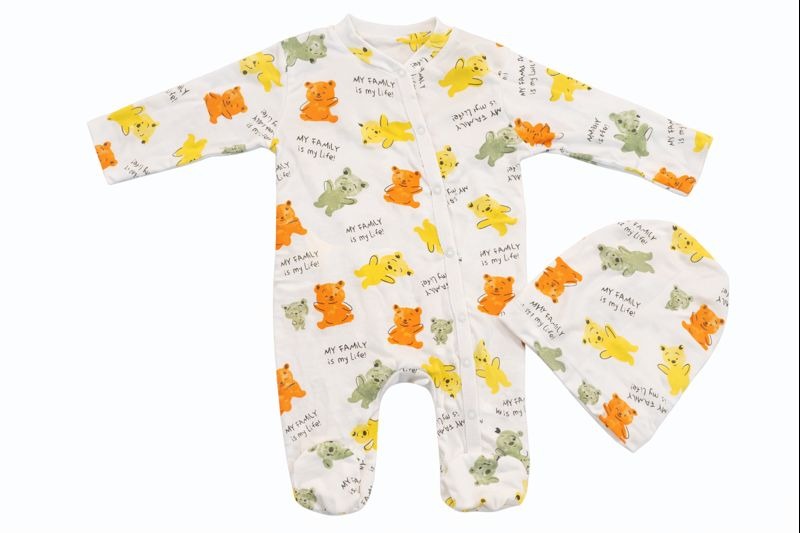 Бебешки гащеризон с шапка “My Family” – бяло с цветен принт