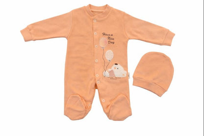 Бебешки гащеризон с шапка “Have a Nice Day” – прасковен